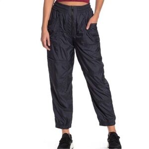Free People Movement Tell Me About It Gray Nylon Cargo Jogger Crop Pants Sz L